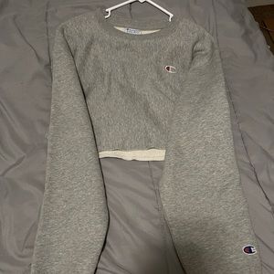 Crop champion sweatshirt
